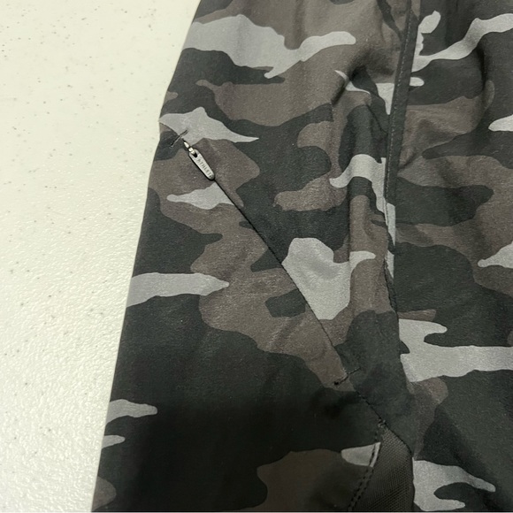 Athleta Mesh Racer Run Shorts - Picture 9 of 13